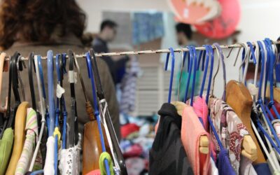 Geef ons een jas (of iets anders): halfjaarlijkse kledinginzameling dit najaar van 2 t/m 12 oktober